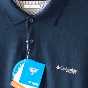 Columbia short sleeve navy shirt